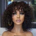 Vue latérale de la perruque bouclée naturelle Manon